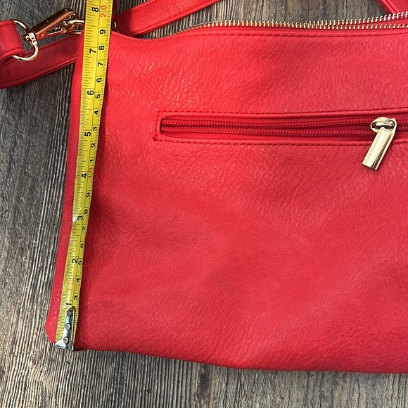 Red handbag - Picture 6 of 7